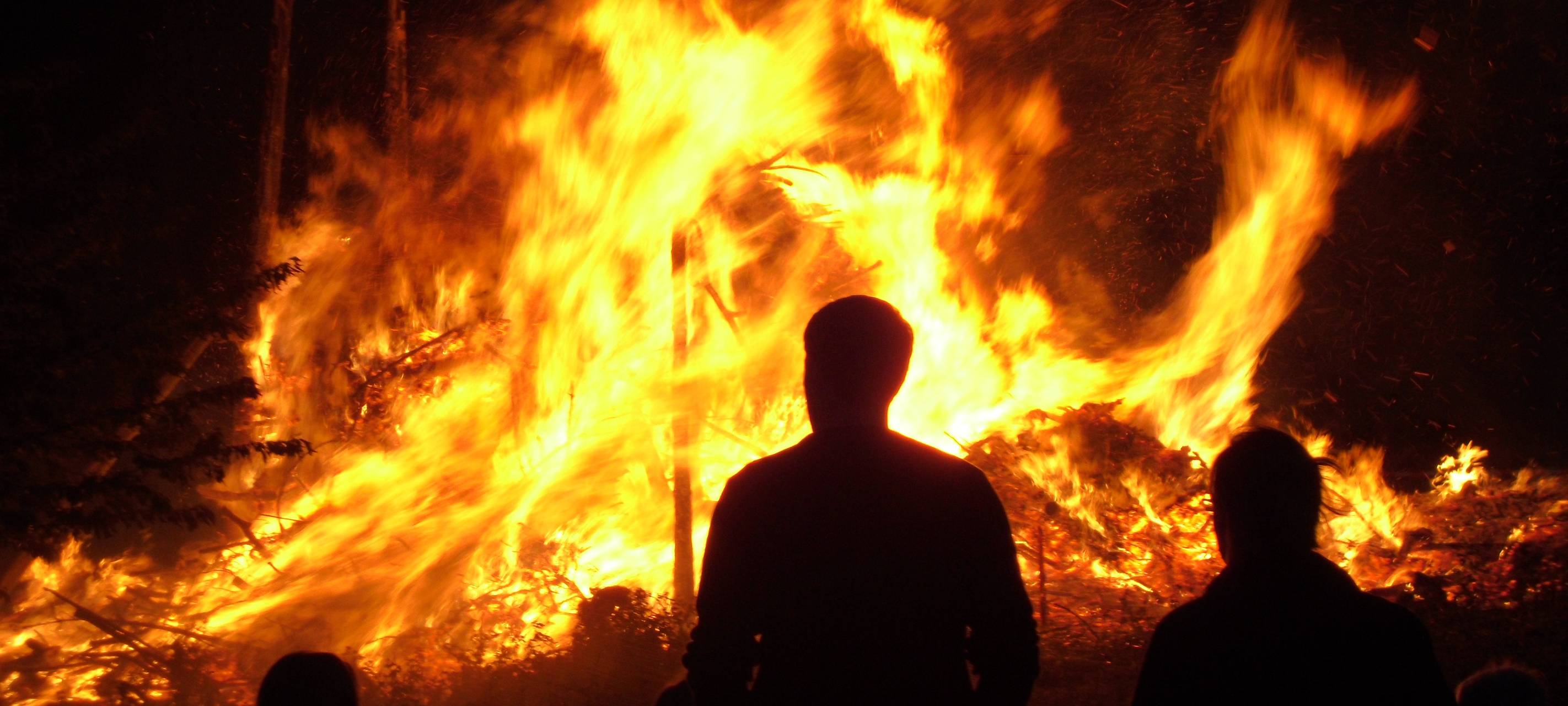 Osterfeuer im Sauerland
