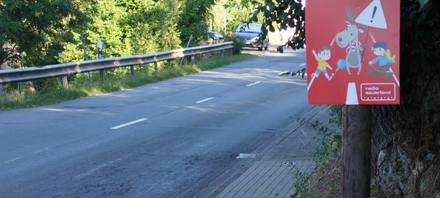 Vorsicht Kinder! Für mehr Sicherheit auf Sauerländer Straßen mit Emil