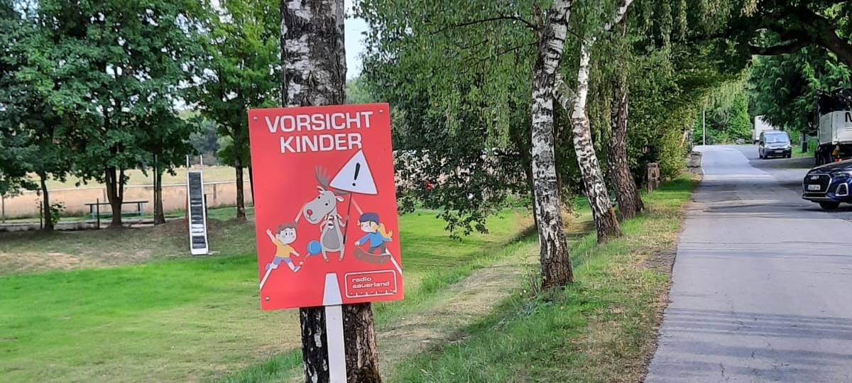 Vorsicht Kinder! Für mehr Sicherheit auf Sauerländer Straßen mit Emil