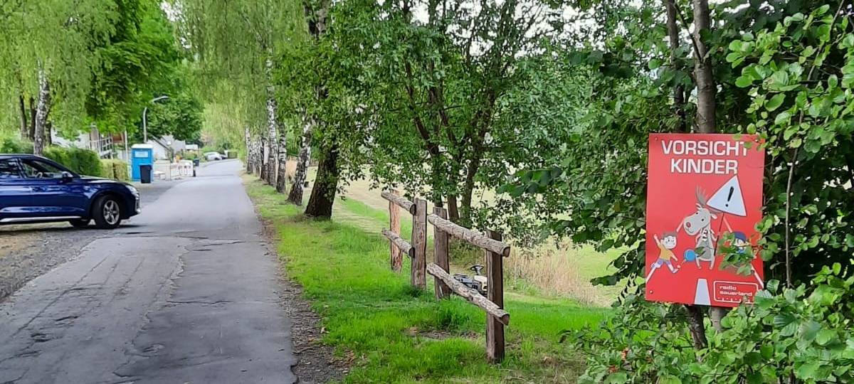 Vorsicht Kinder! Für mehr Sicherheit auf Sauerländer Straßen mit Emil
