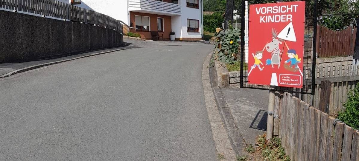 Vorsicht Kinder! Für mehr Sicherheit auf Sauerländer Straßen mit Emil