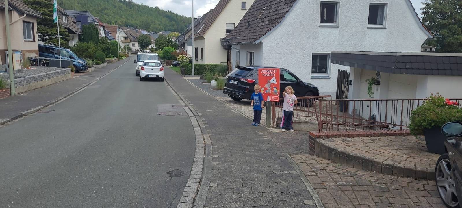Vorsicht Kinder! Für mehr Sicherheit auf Sauerländer Straßen mit Emil