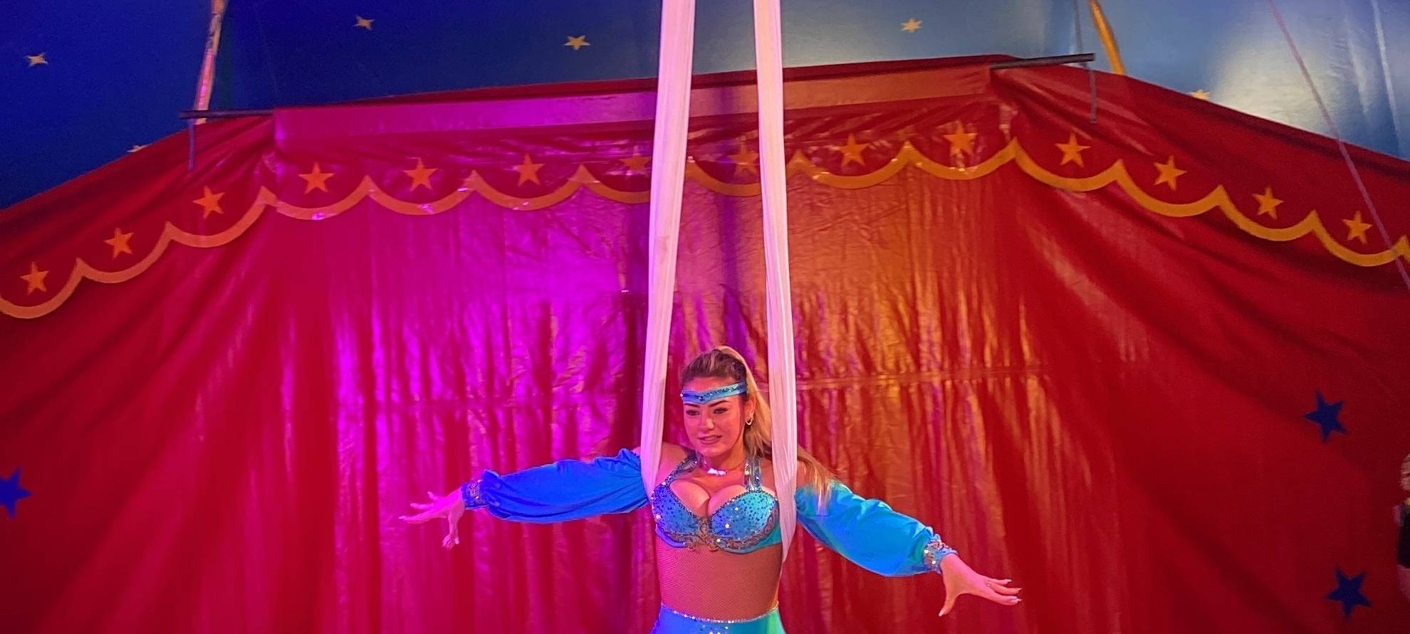 Zum Nachhören: Das Leben im Circus Sarelli