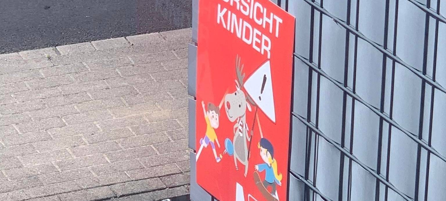 Vorsicht Kinder! Für mehr Sicherheit auf Sauerländer Straßen mit Emil