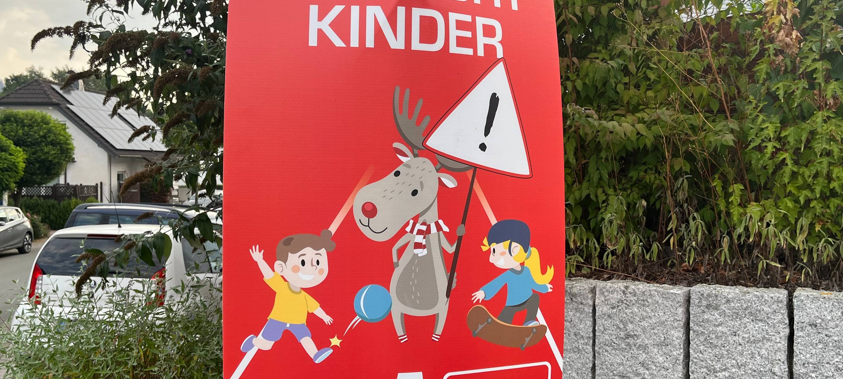 Vorsicht Kinder! Für mehr Sicherheit auf Sauerländer Straßen mit Emil