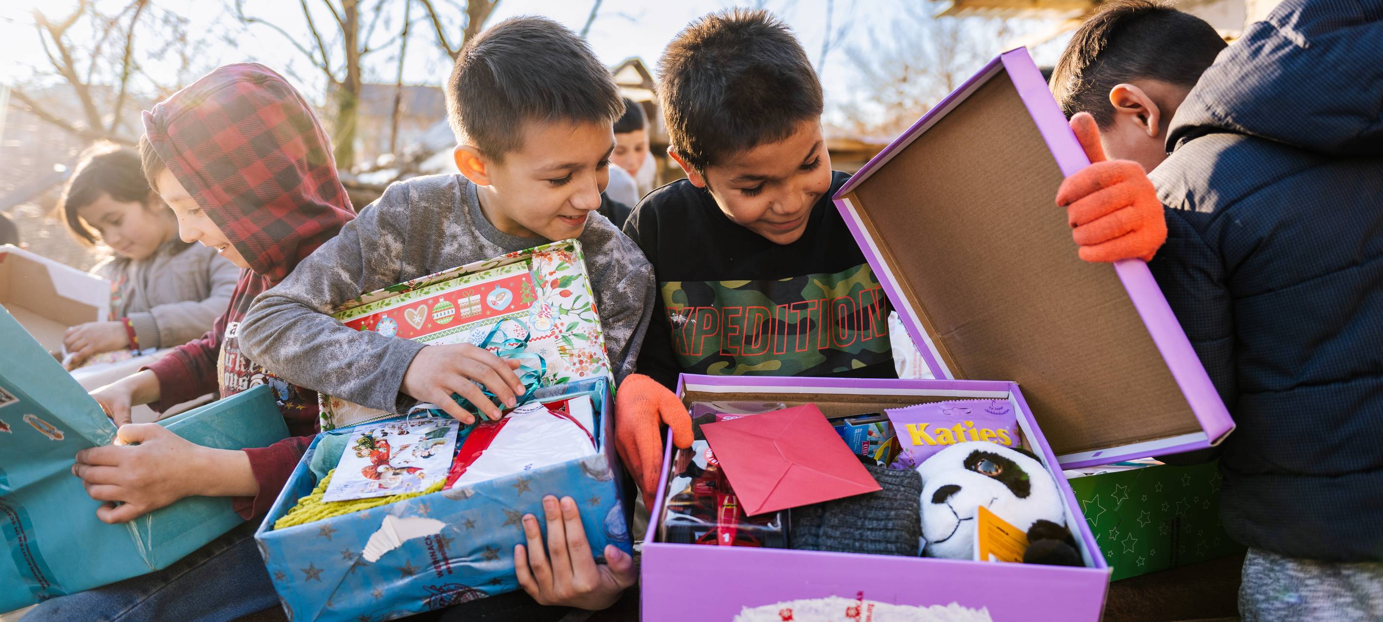 Aktion "Weihnachten im Schuhkarton" läuft im Sauerland