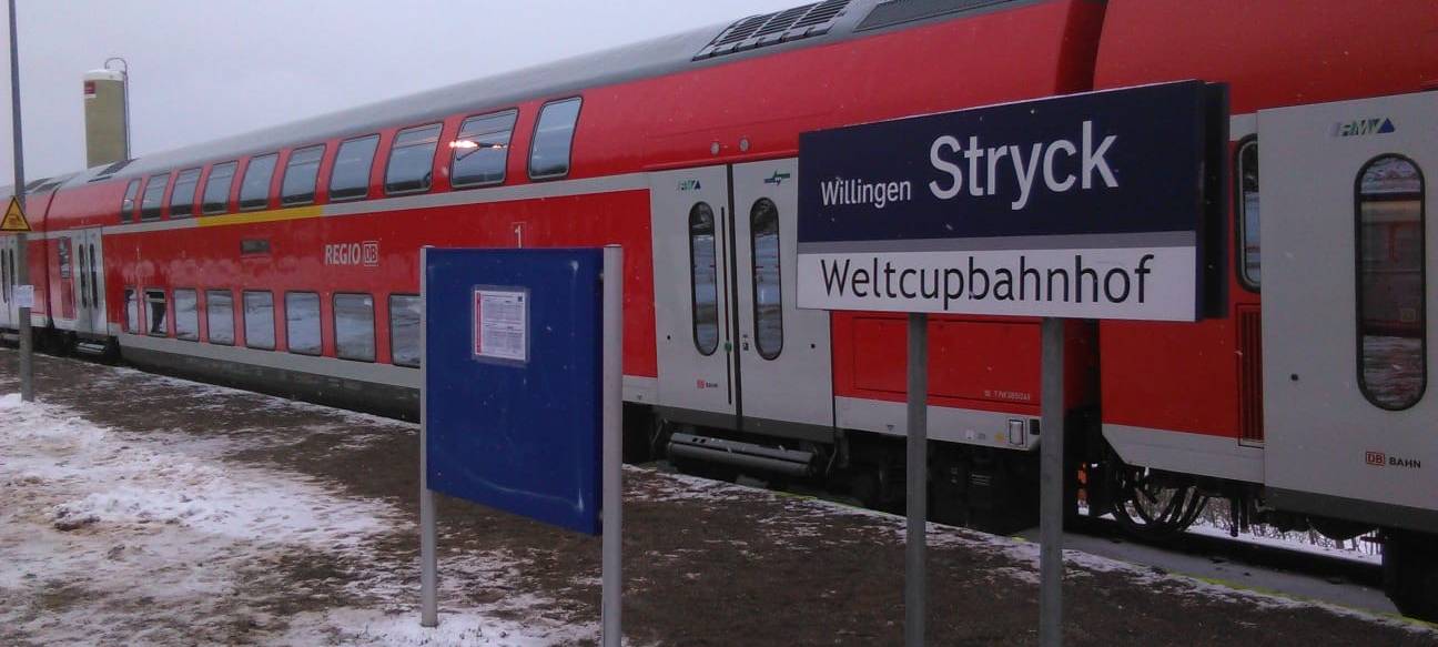 Mit Bus und Bahn zum Weltcup-Skispringen