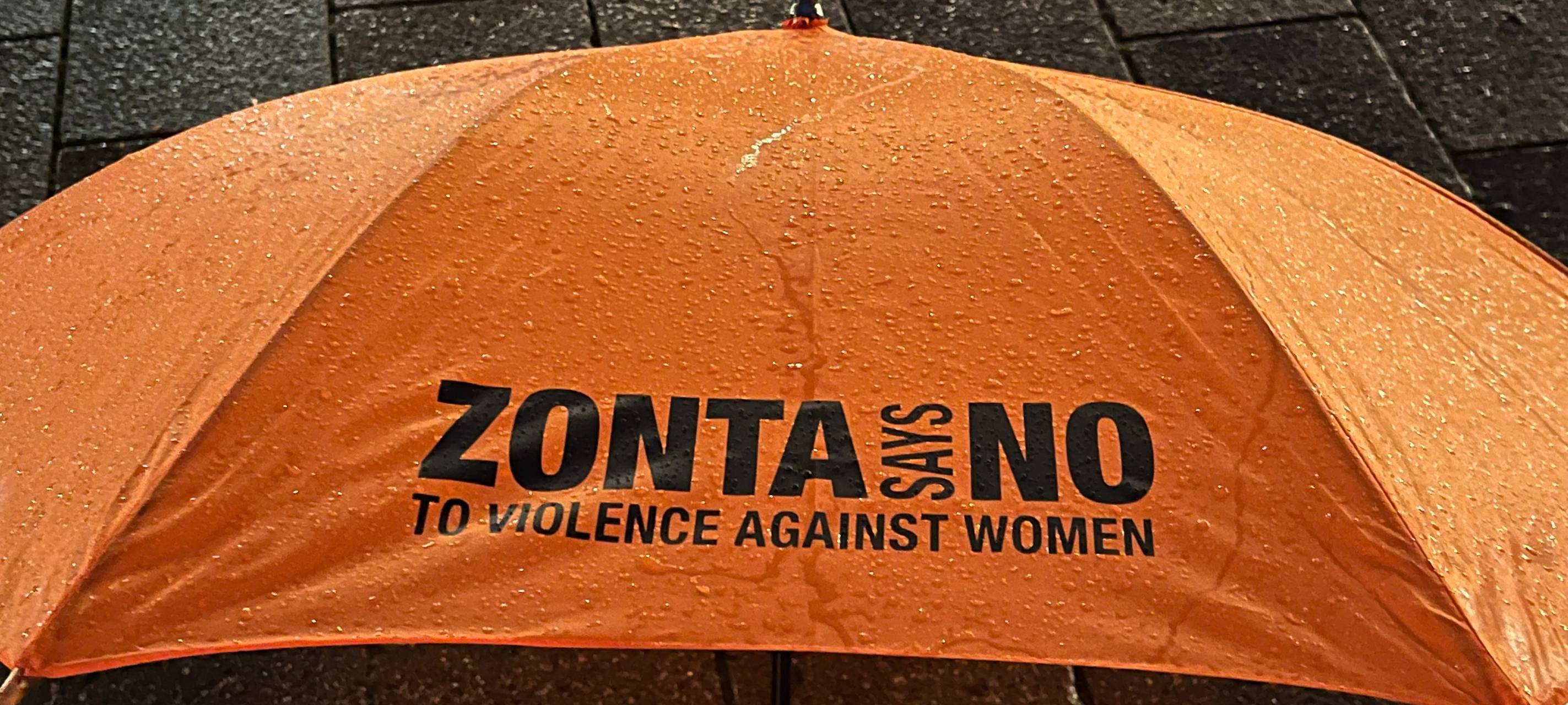 Neheim: Zeichen gegen Gewalt