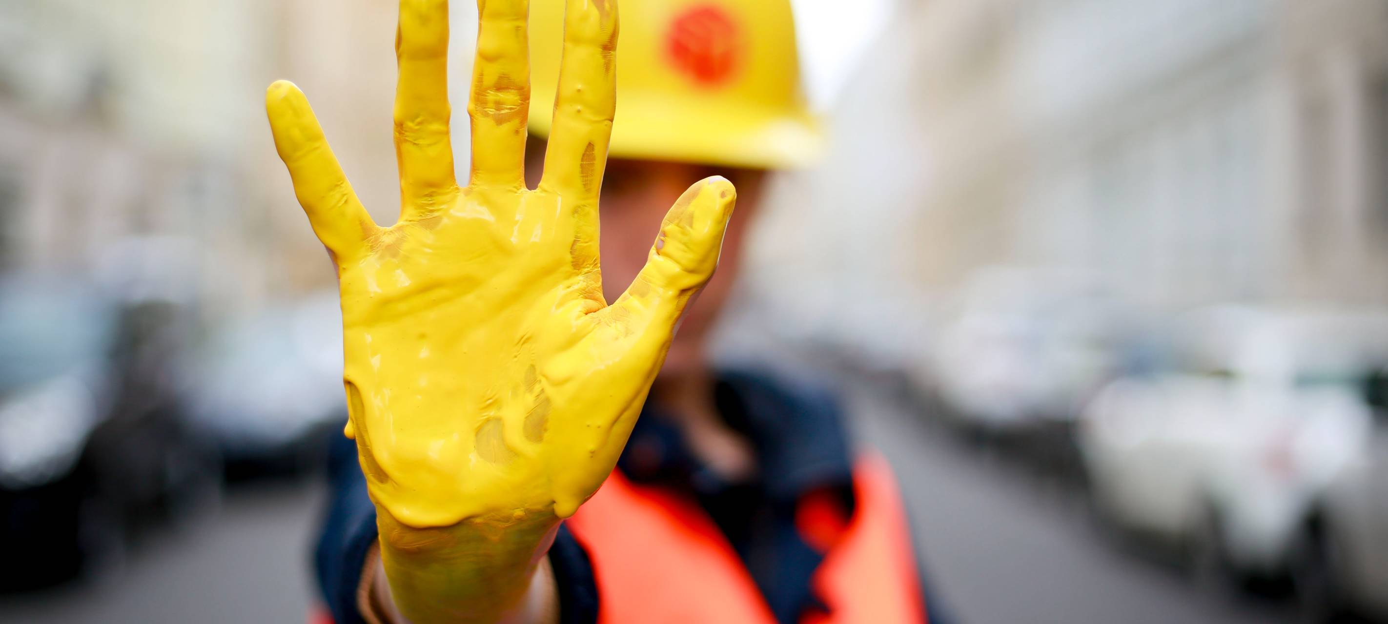 "Gelbe Hand" zeigen - IG Bau will mit Wettbewerb Zeichen setzen