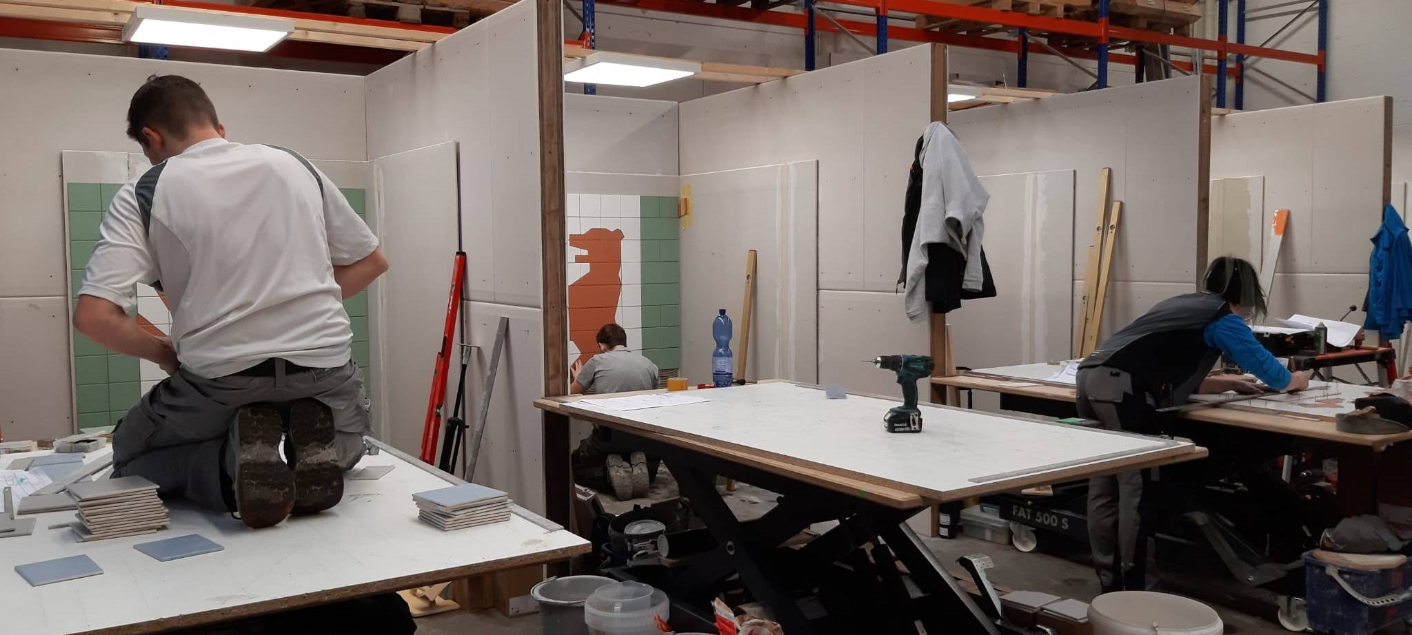 Arnsberg: Fliesenlegernationalmannschaft trainiert im BBZ