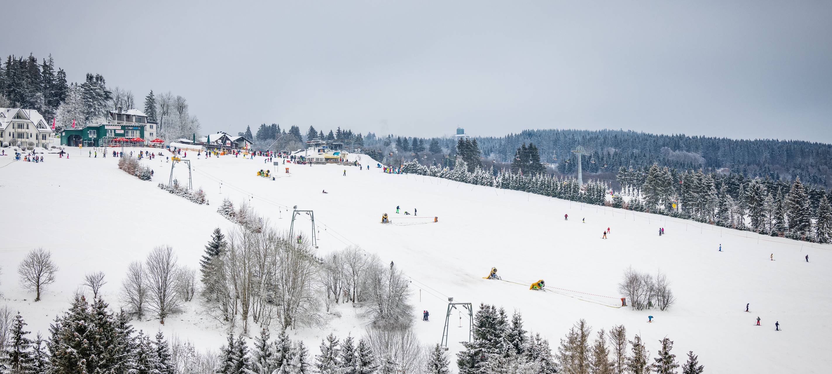 Neuschnee in der Wintersport-Arena Sauerland