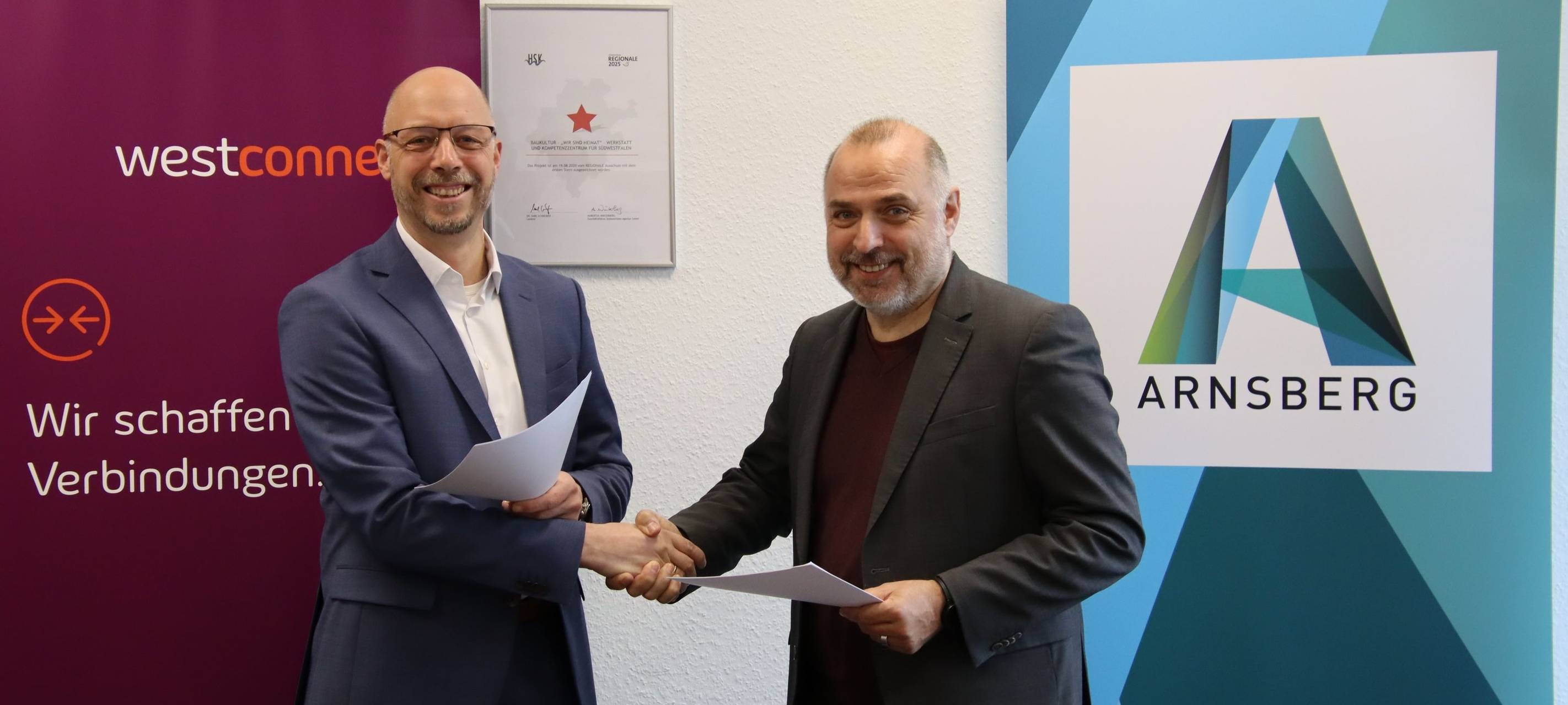 Arnsberg unterzeichnet Vereinbarung zum Glasfaserausbau