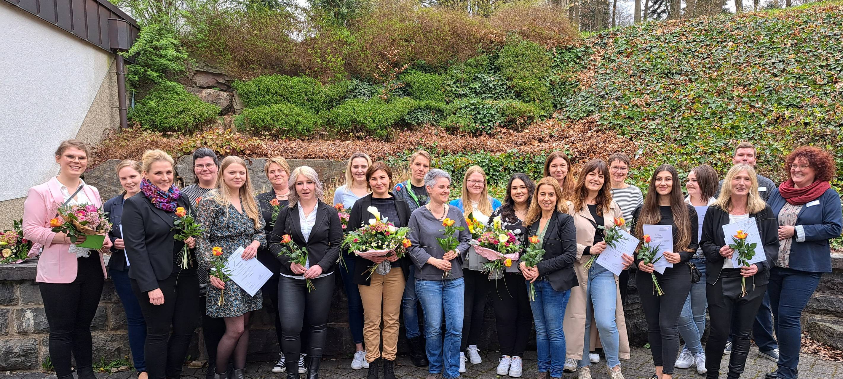 Neue Ausbilderinnen für Pflegekräfte im Sauerland
