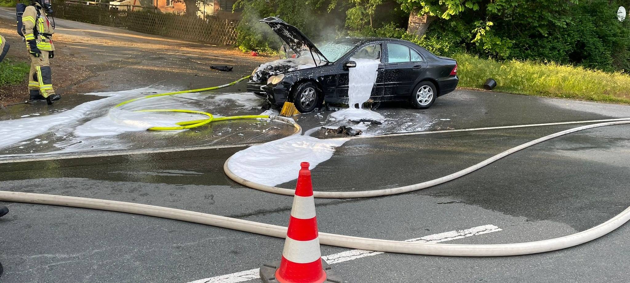 Feuerwehr Marsberg: Einsatz nach Verkehrsunfall auf der A44
