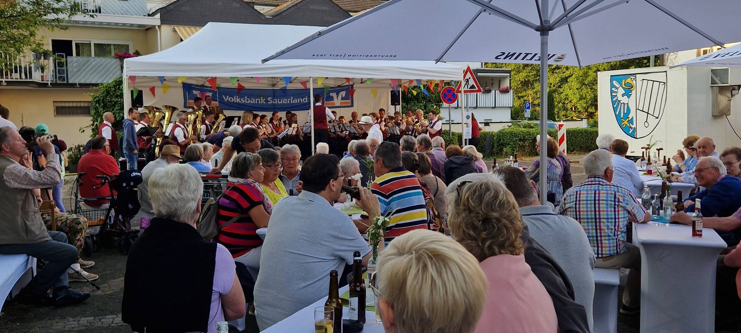 Sundern: Volksbank Dämmerschoppen