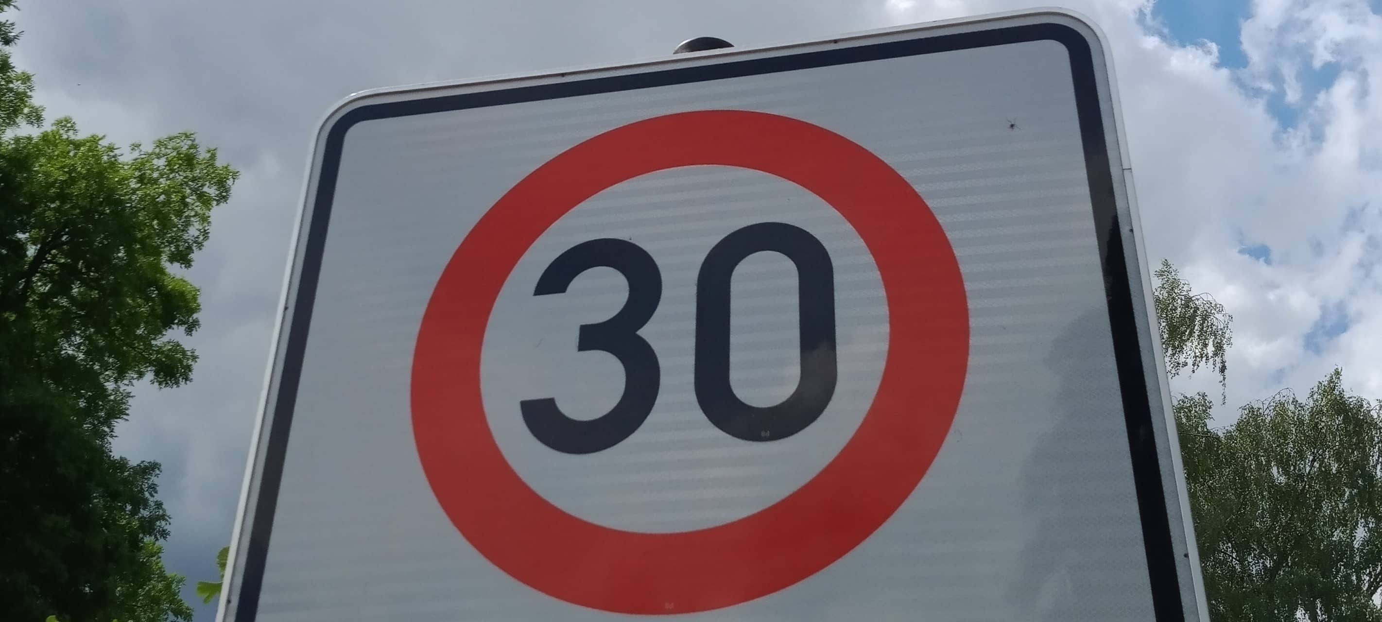 Beringhauser Straße: Dauerhaft Tempo 30