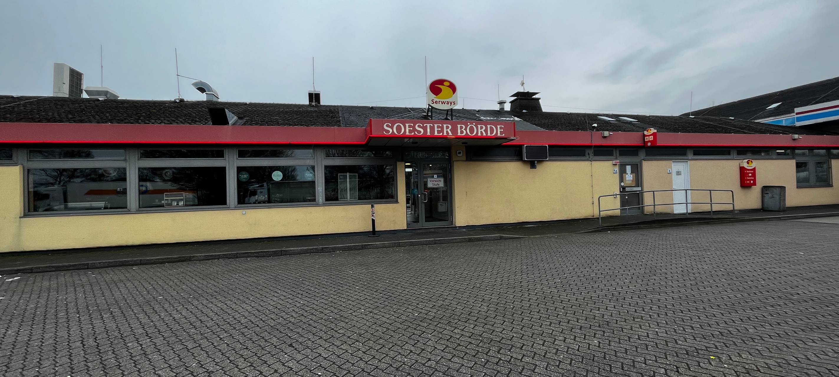 Sanitäranlagen an Raststätten in Sauerland-Nähe gut