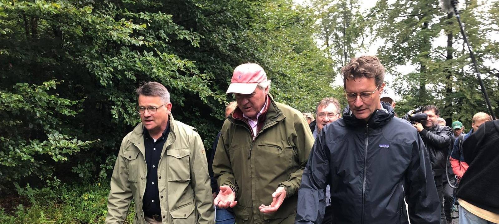 Zum Nachhören: Wandern mit Ministerpräsidenten