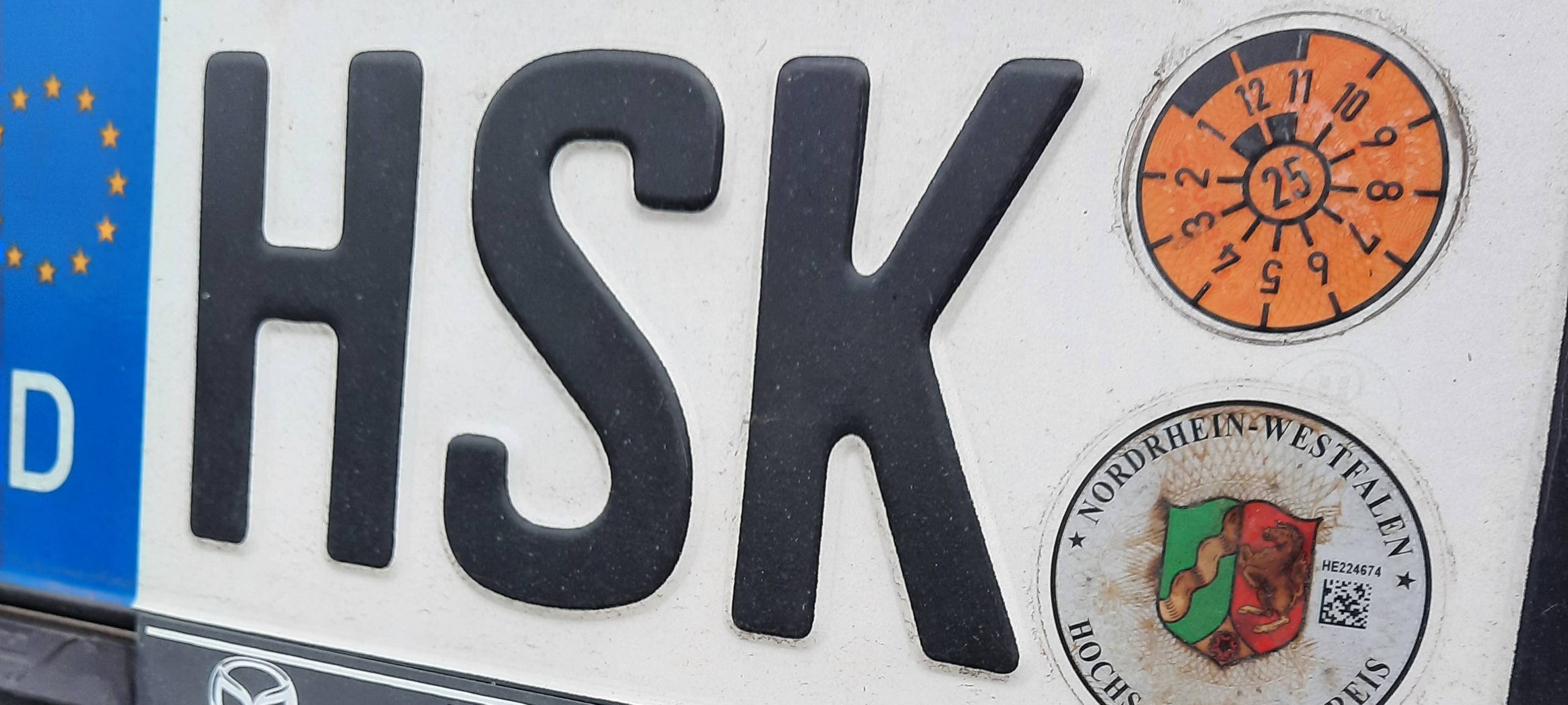 HSK warnt vor Wunschkennzeichen ohne Genehmigung
