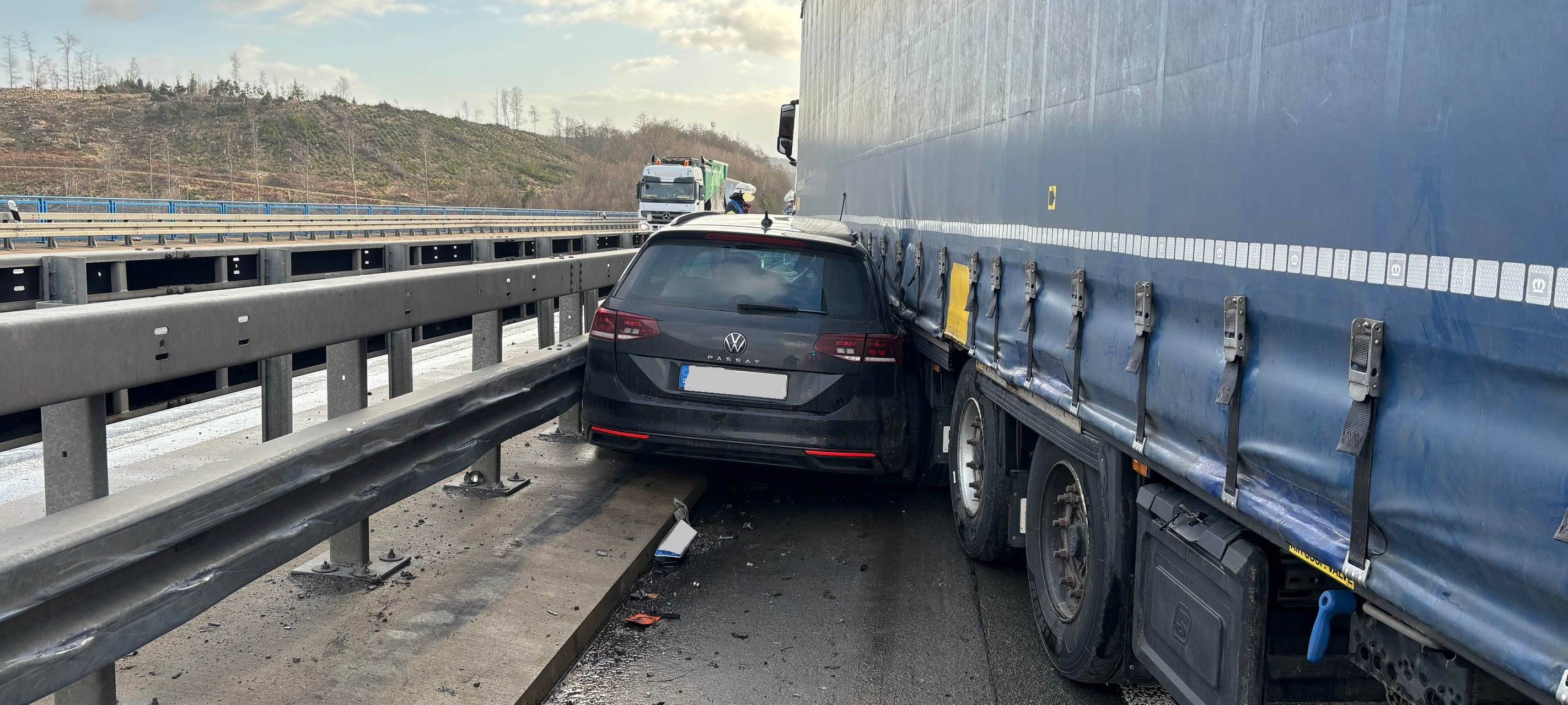 Zum Nachhören: Unfall auf der A44 bei Lichtenau