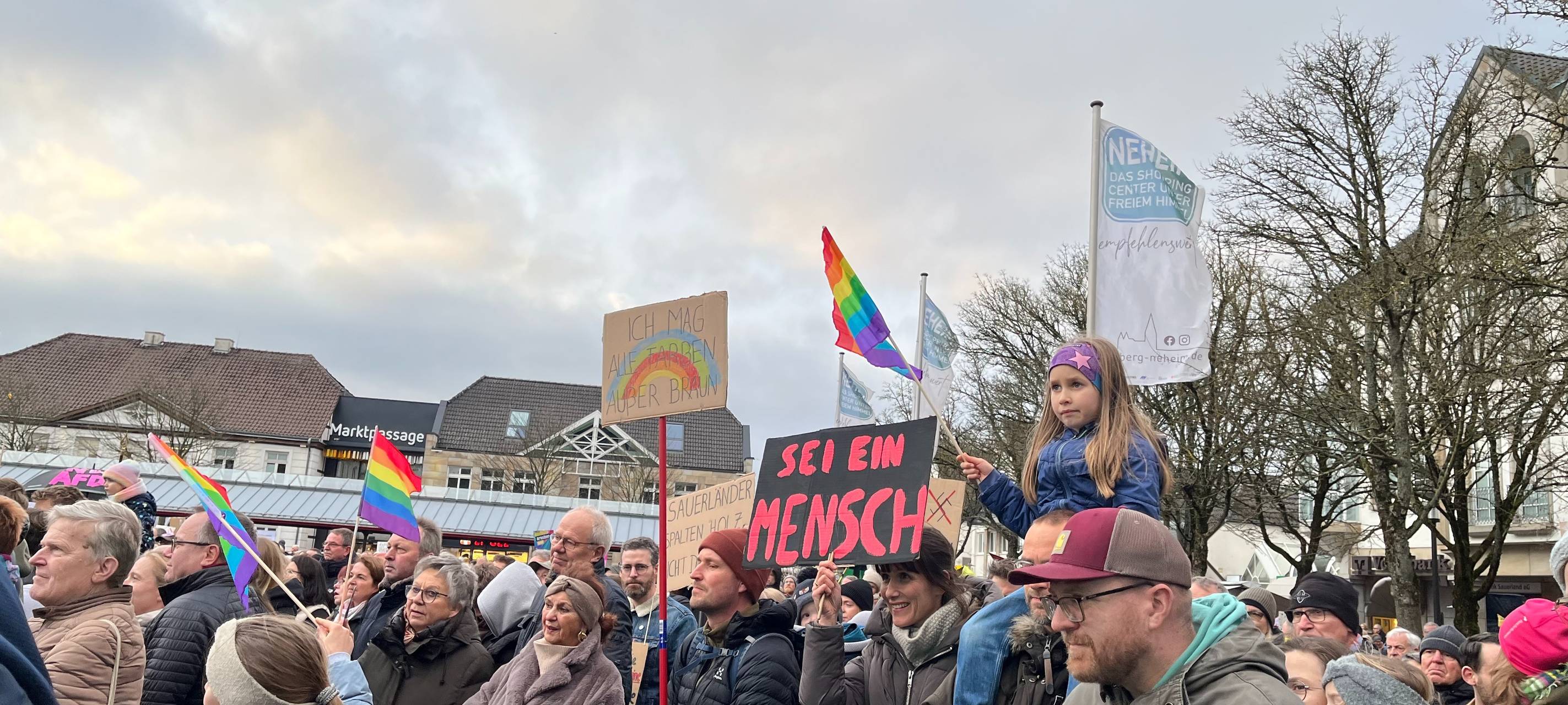 Sauerland: Demos gegen Rechts gehen weiter