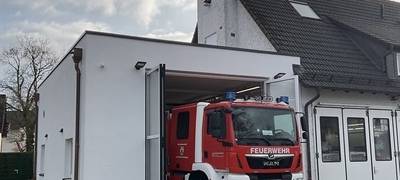 Sundern: Löschgruppe Stockum mit neuer Fahrzeughalle