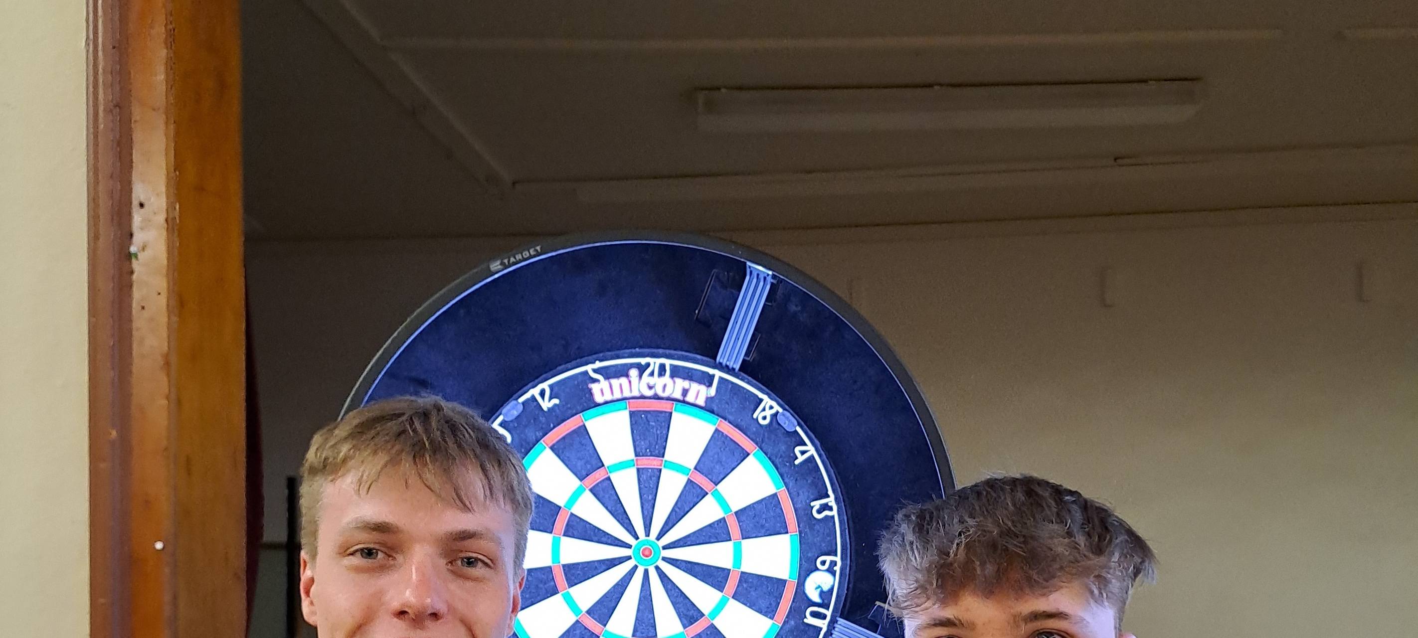 Zum Nachhören: Junge Sauerländer gründen Dartsabteilung