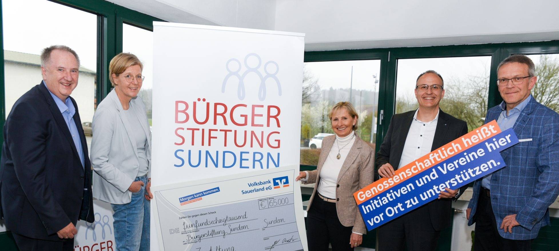 Volksbank Sauerland unterstützt Bürgerstiftung Sundern