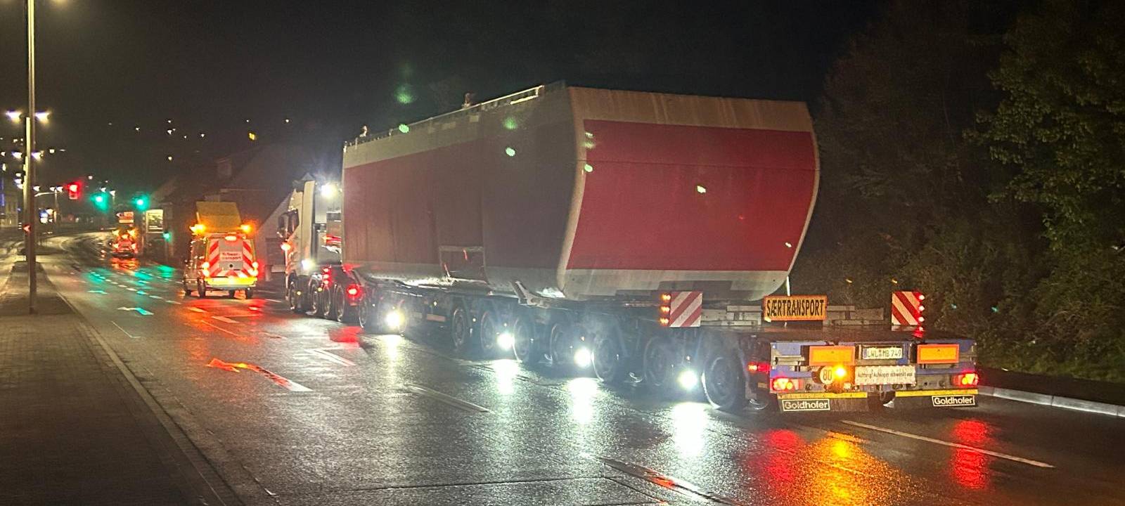 Sauerland: Schwertransport