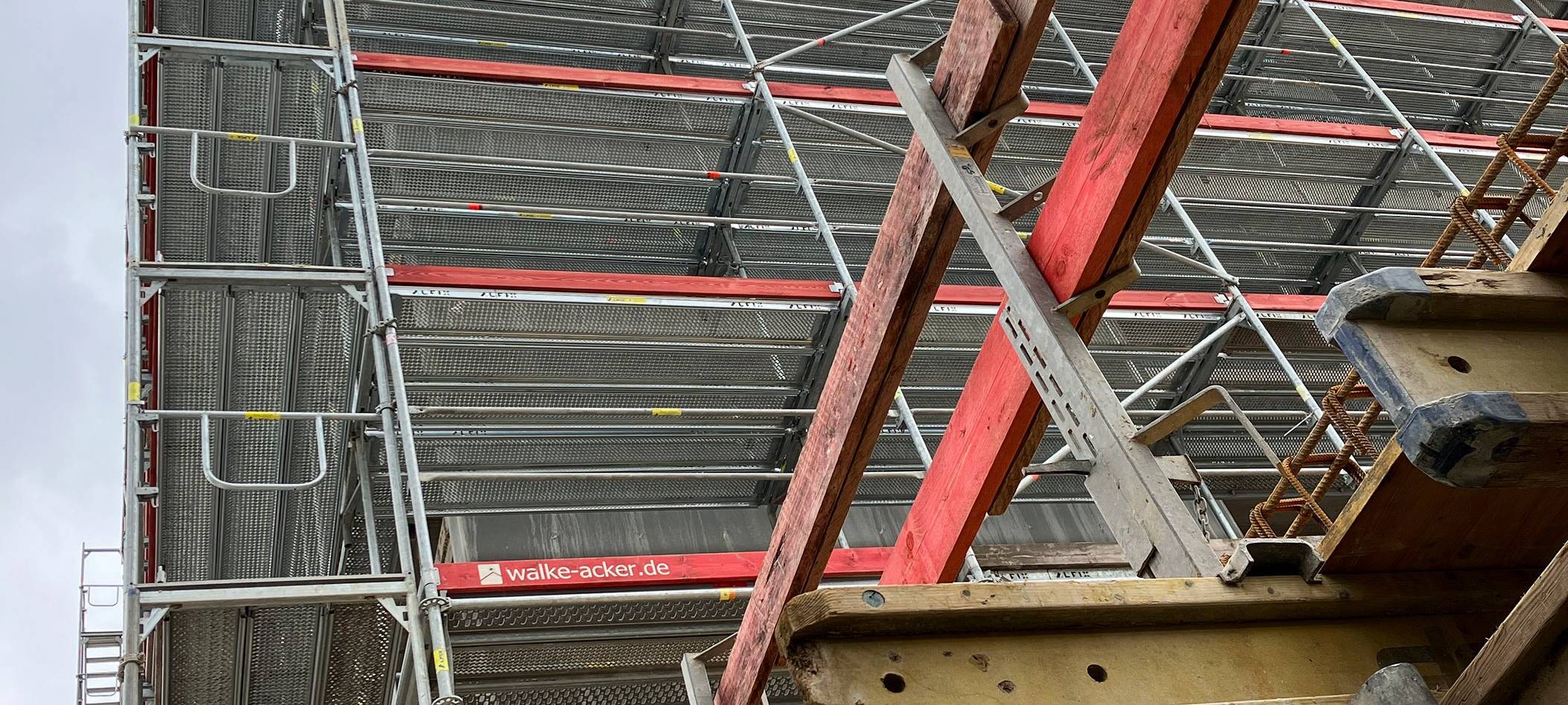 Arnsberg: Fassadenbau startet an Rathausbaustelle