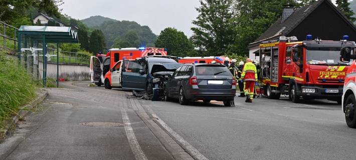 Sauerland: Schwerer Verkehrsunfall auf B7 in Olsberg
