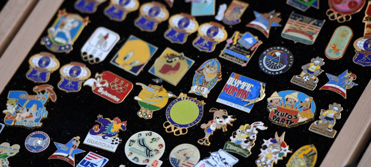Die geheime Sportart bei Olympia: Pins-Sammeln