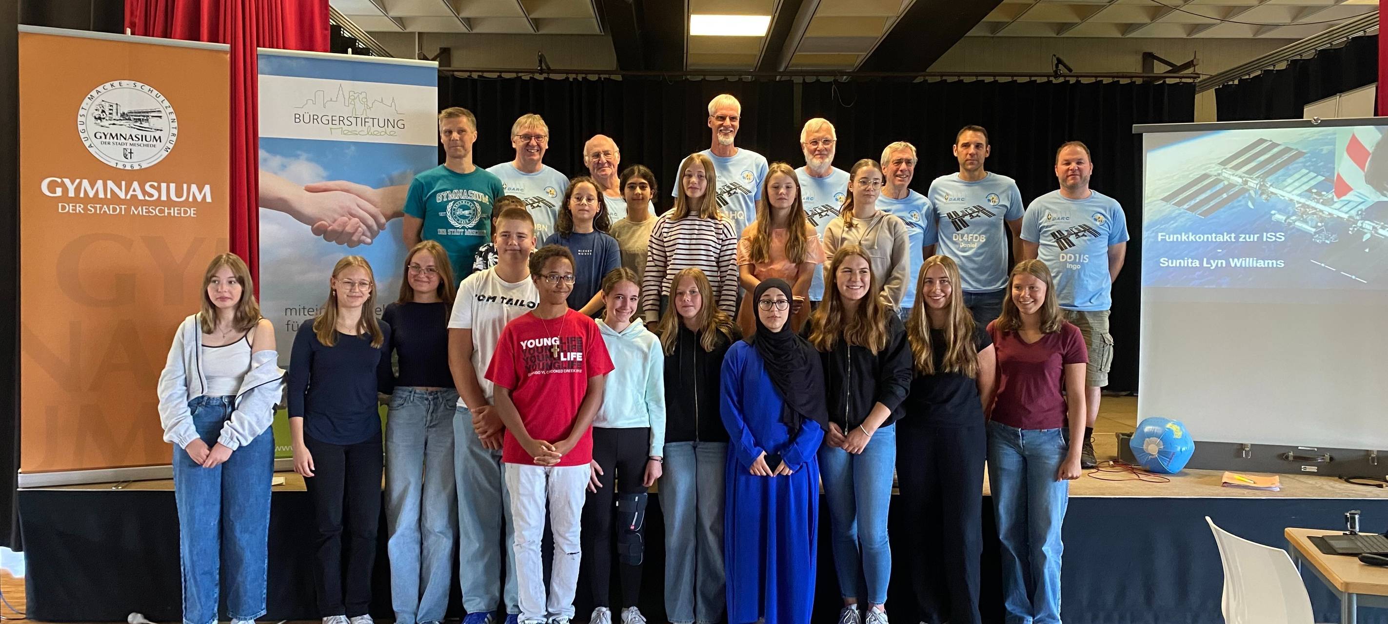 Zum Nachhören: Schüler sprechen mit Astronautin im All