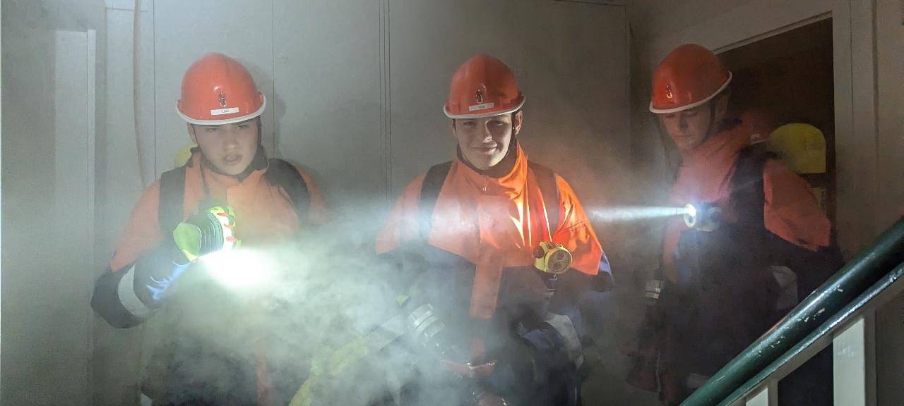 Sauerland: Jugendfeuerwehren im Härtetest