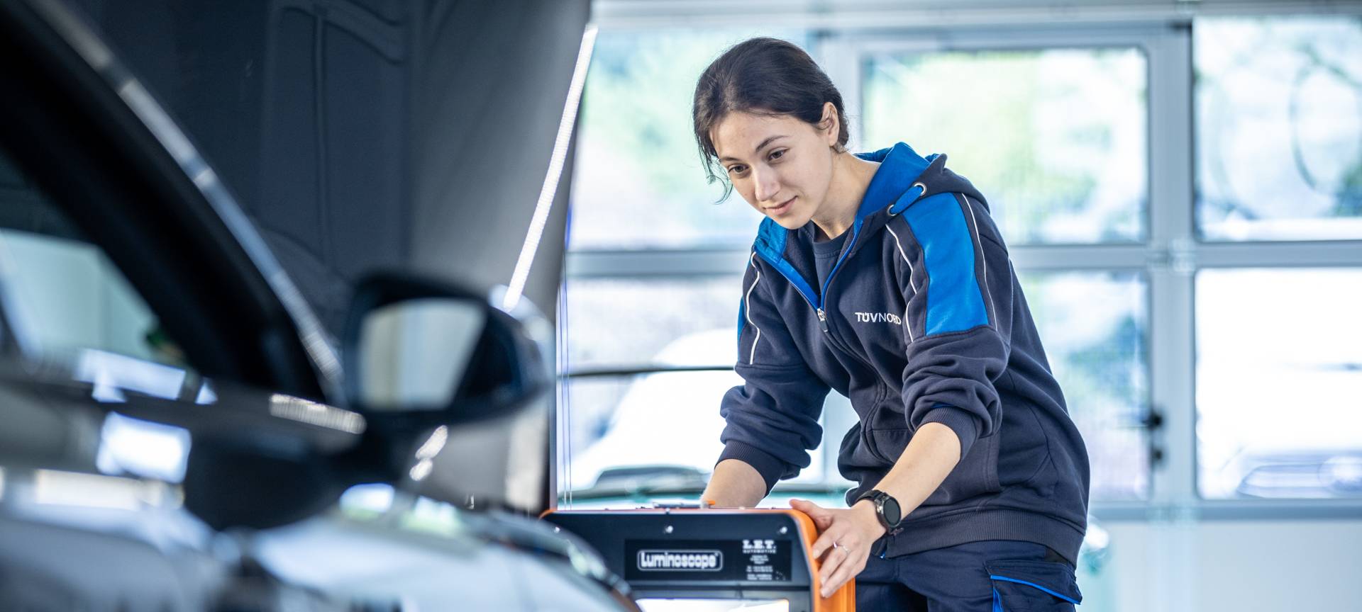 TÜV Meschede bietet Lichtcheck für mehr Sicherheit