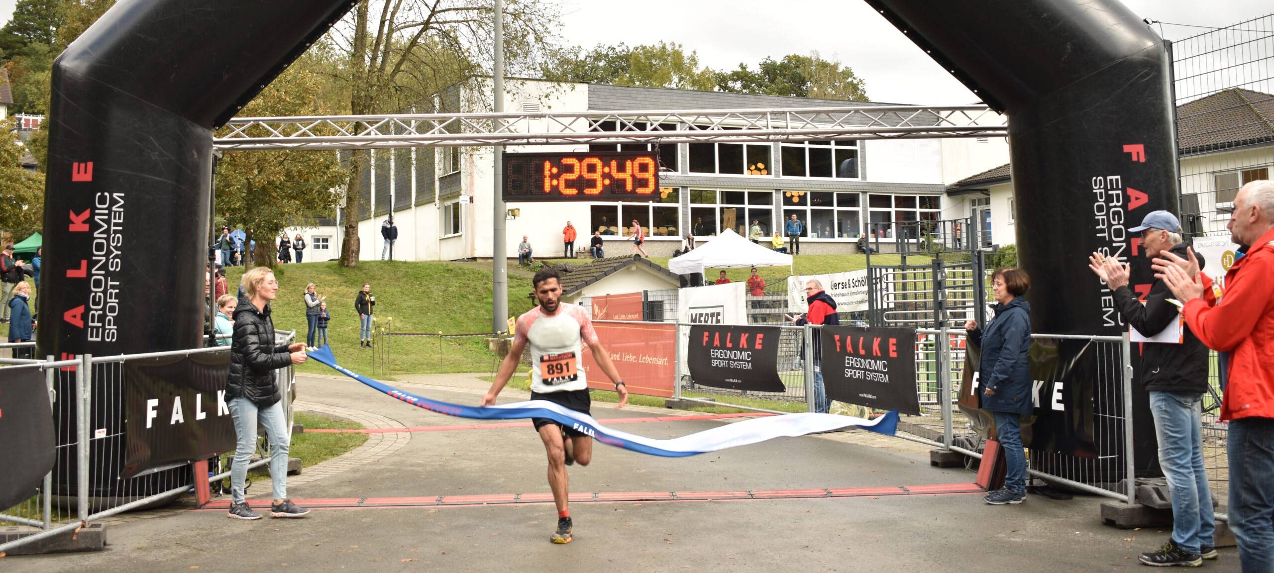 Schmallenberg: Rothaarsteig-Marathon startet