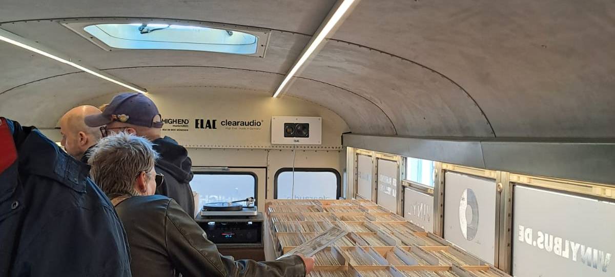 Zum Nachhören: Vinyl-Bus tourt durch den HSK