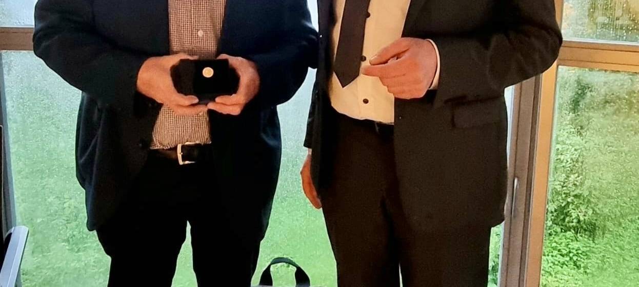 Meschede zeichnet Bürger aus