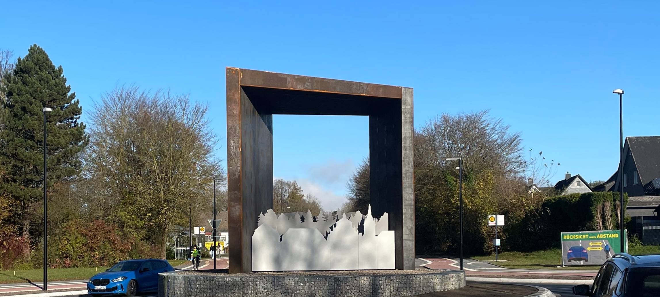 Brilon: Neuer Kreisel fertig