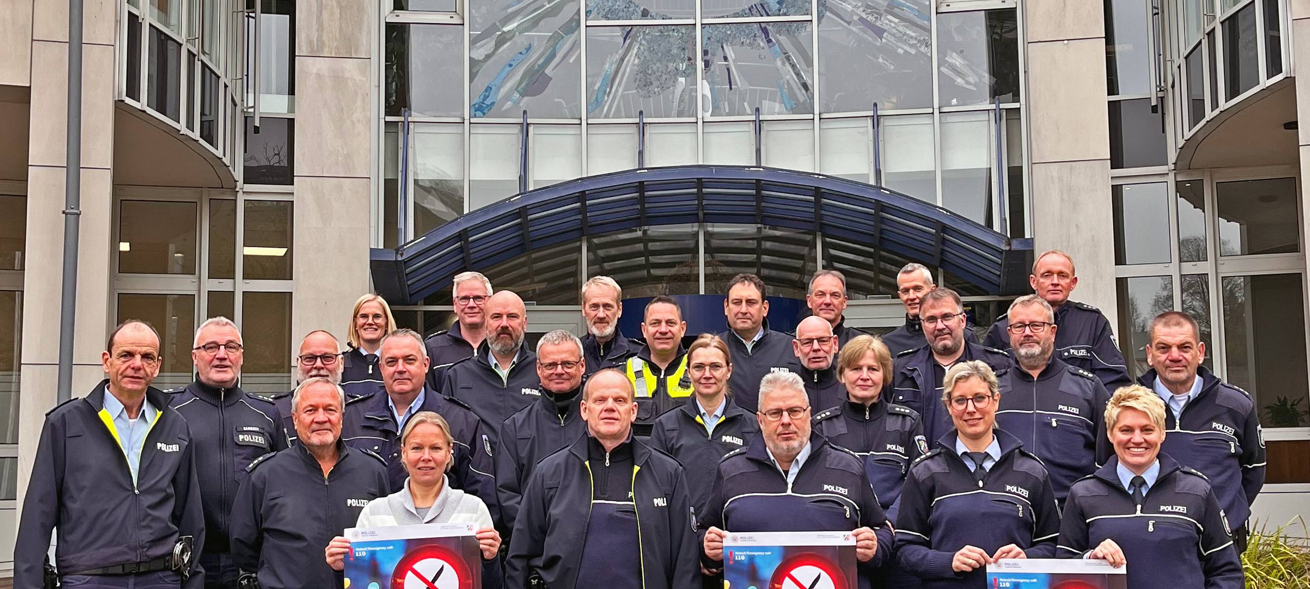 „Besser ohne Messer“ – Plakataktion im Sauerland