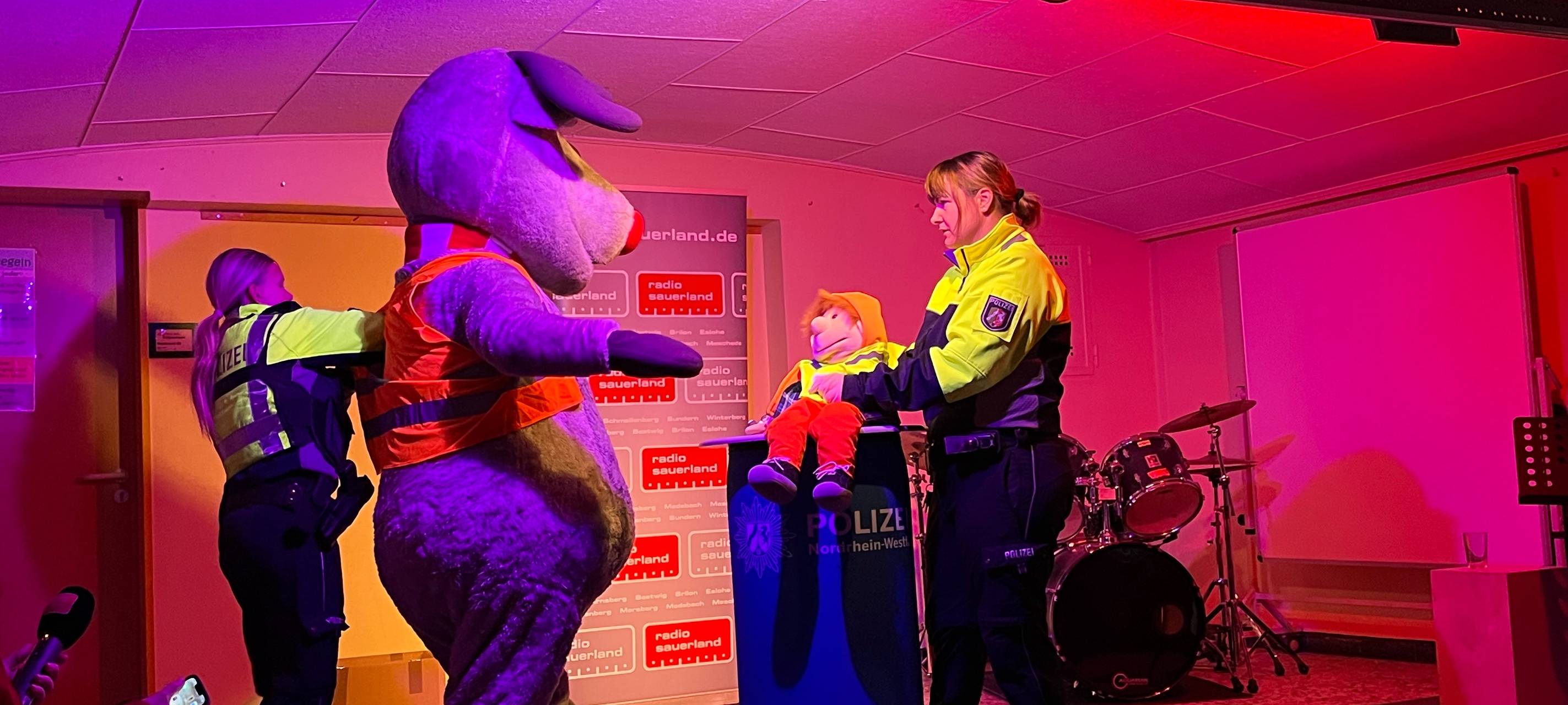 Mit Emil sicher zur Schule - Wir machen die Schulwege sicher!