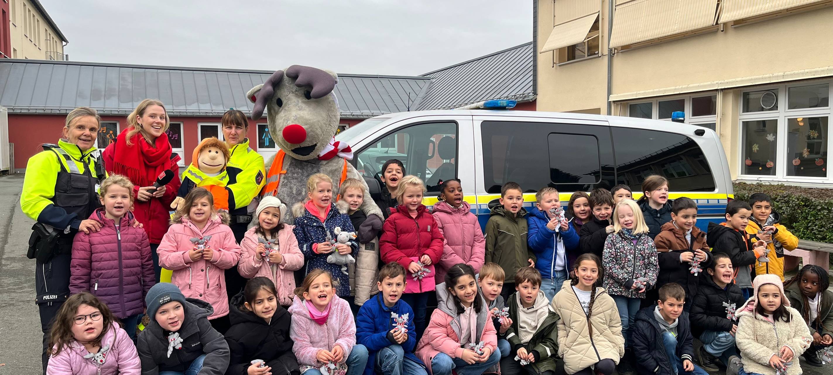 Mit Emil sicher zur Schule - Wir machen die Schulwege sicher!