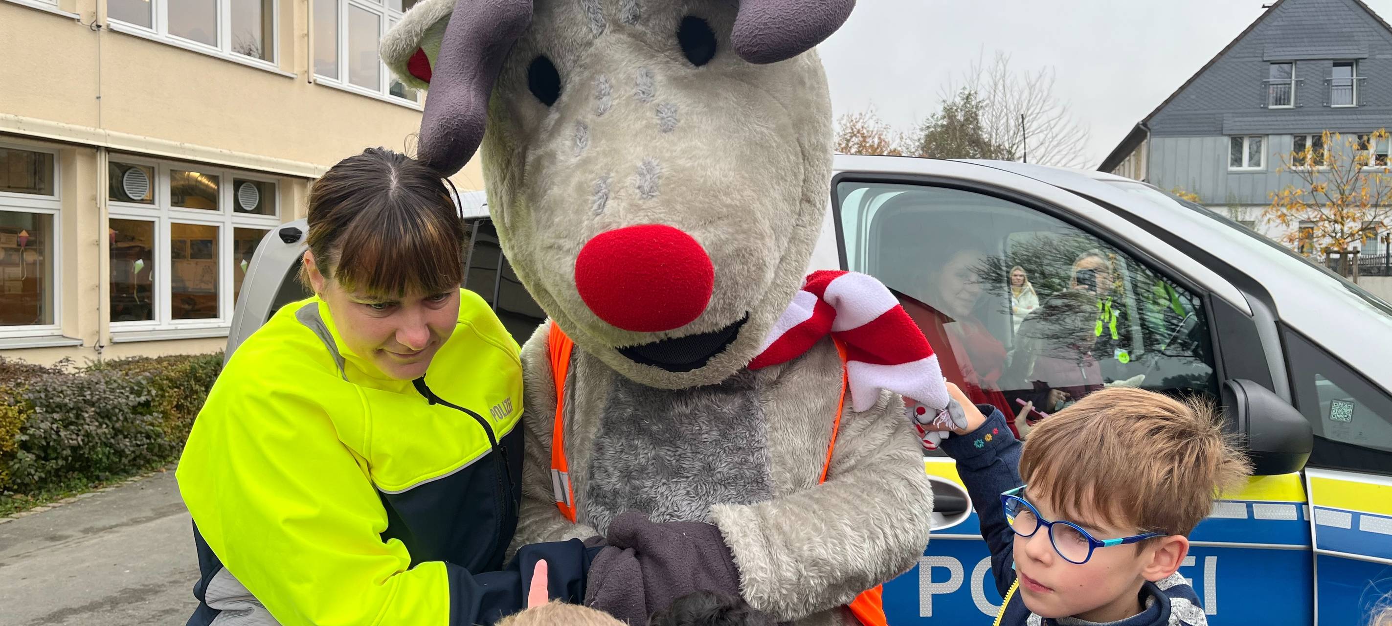 Mit Emil sicher zur Schule - Wir machen die Schulwege sicher!