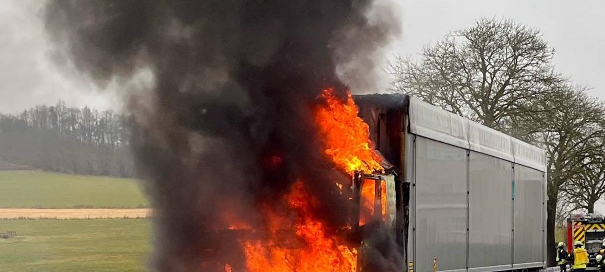 LKW-Brand zwischen Brilon und Marsberg