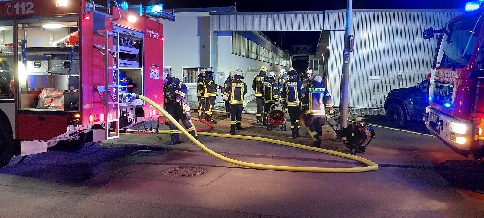 Marsberg: Maschinen-Brand löst Feuerwehreinsatz aus