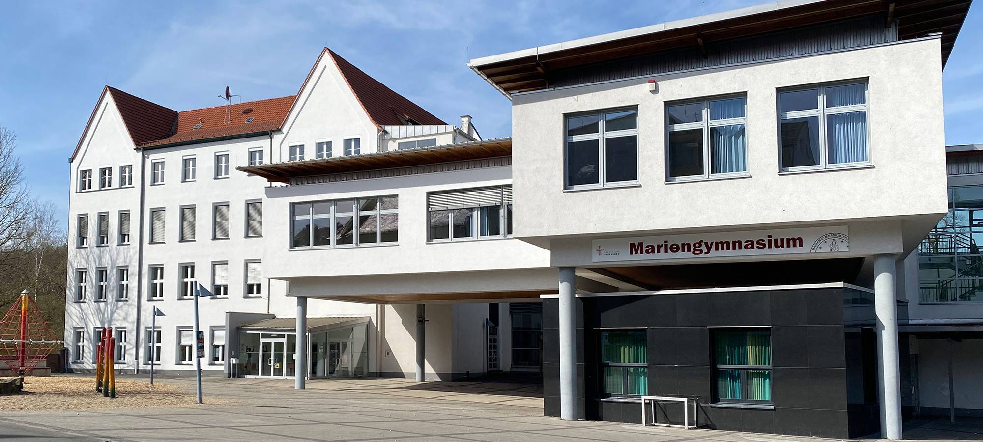 Arnsberg: Grundsteinlegung am Mariengymnasium