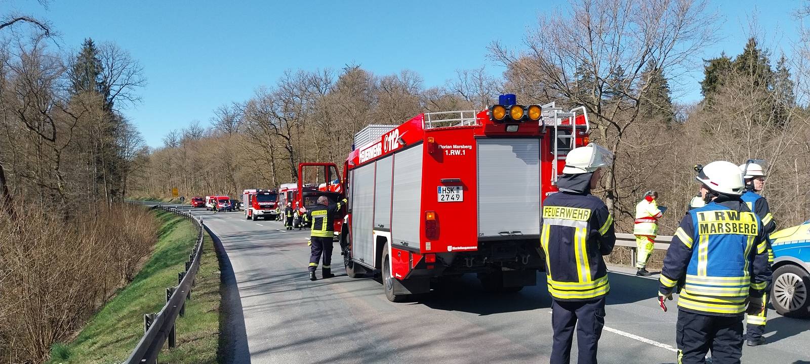 Vollsperrung B 7 in Marsberg nach Verkehrsunfall