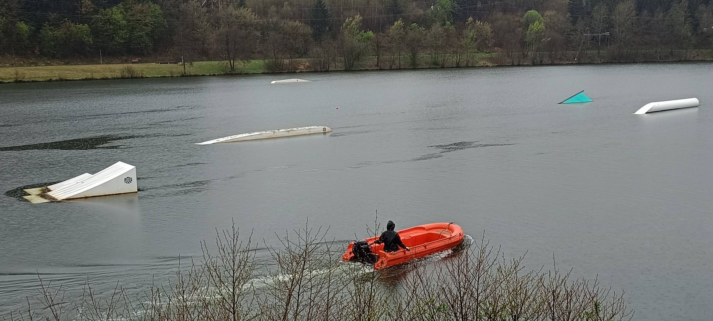 Winterberg: Wasserski am Hillebachsee