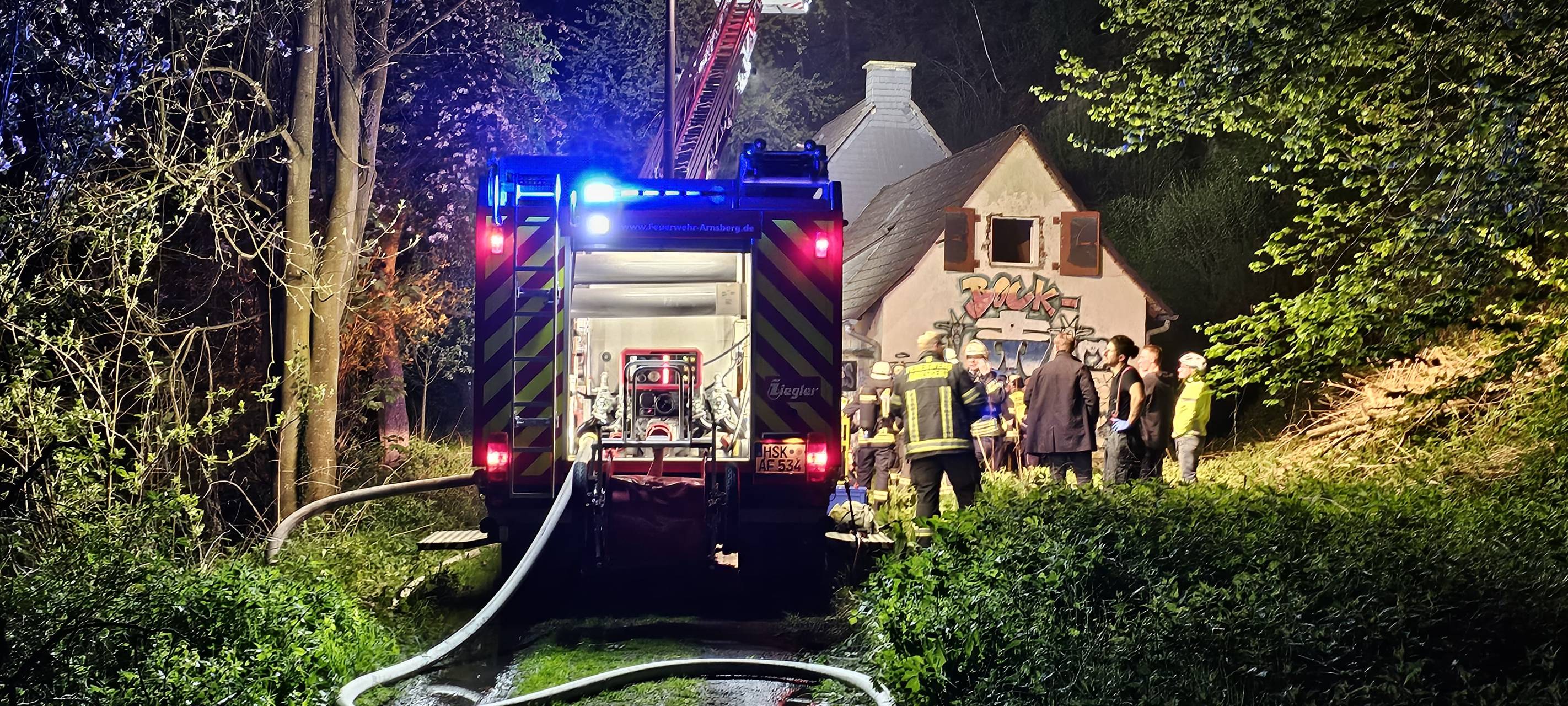 Arnsberg: Dachstuhlbrand in Pfadfinderheim