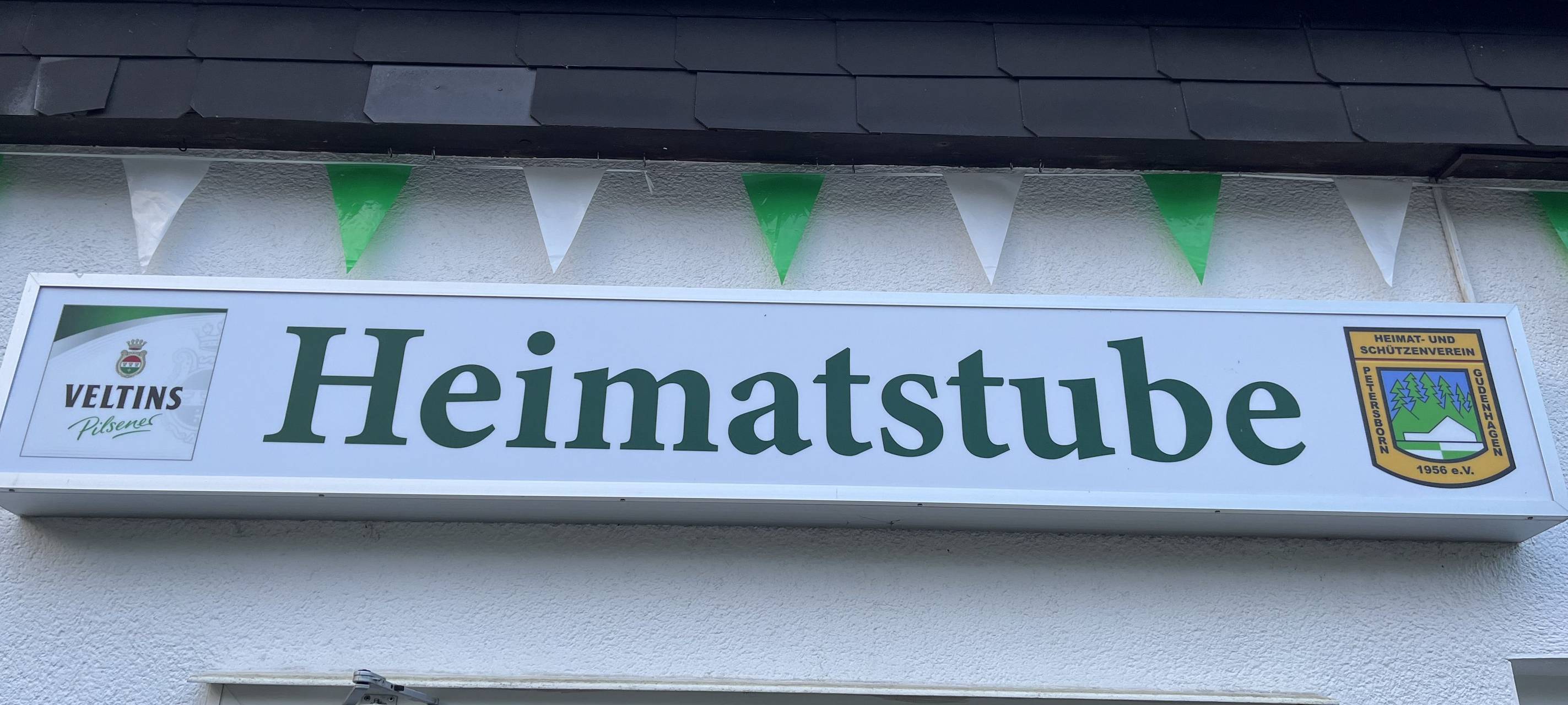 Sauerland: Ehrenamtskneipe in Petersborn-Gudenhagen